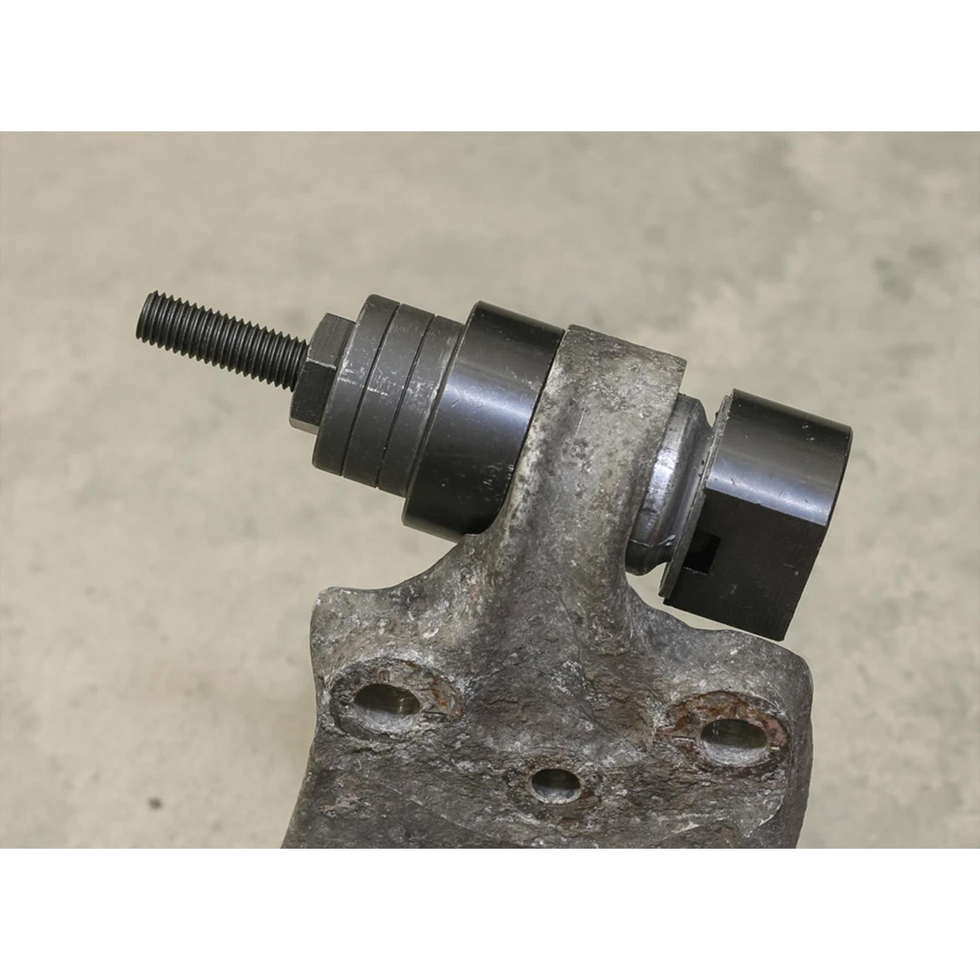 Front Pivot Arm Bush Tool - Peugeot 407/508, Citroen C5/C6. Sealey