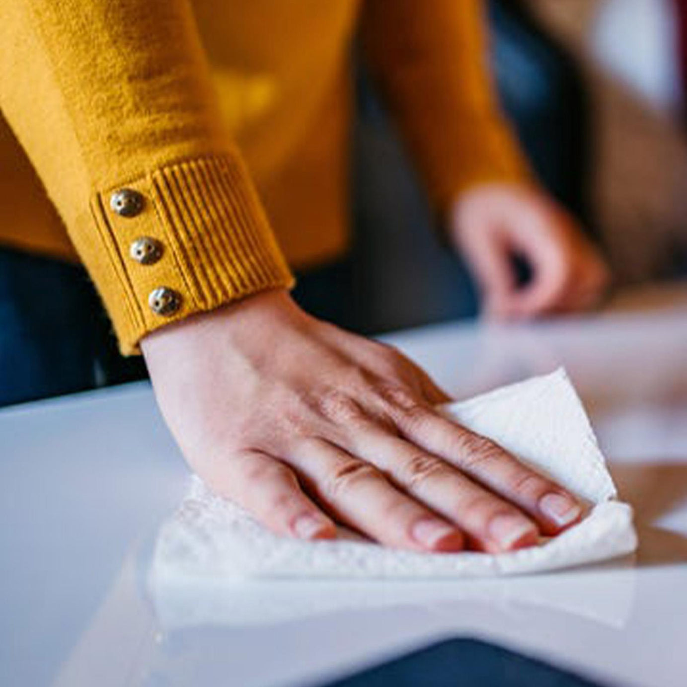 Universal Tough Wipes Strip Contains Lanolin Aloe Vera And Vitamin E - Box of 24