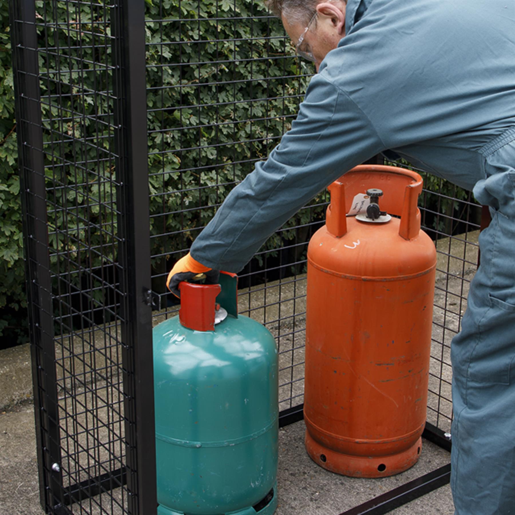 Sealey Safety Cage - 3 x 19kg Gas Cylinders