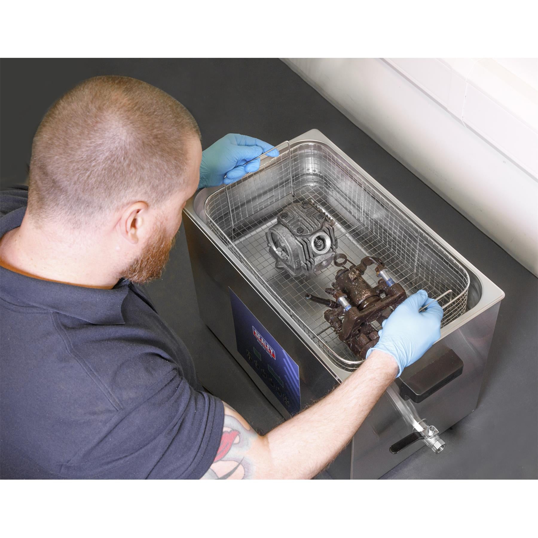 Sealey Ultrasonic Parts Cleaning Tank 27L Stainless Steel tank