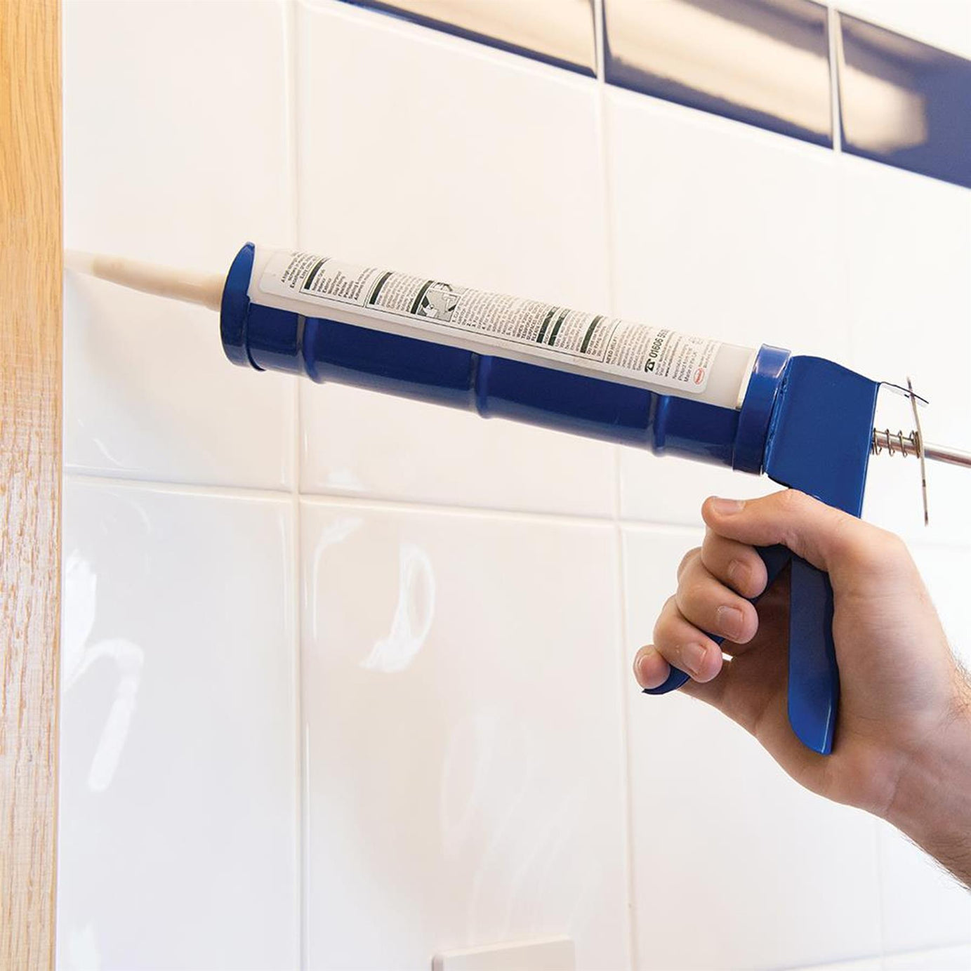 Standard Caulking Gun 300Ml - 6mm serrated edge Use for applying adhesive