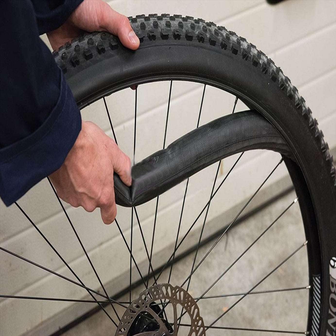 Bicycle Inner Tube With Standard Schrader or Presta Valves 20" x 1.75 - 1.95"