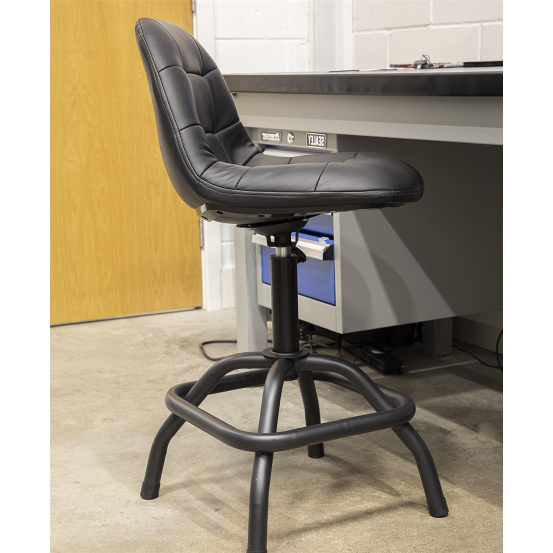 Sealey Workshop Stool Pneumatic w/ Ad. Ht. Swivel Seat & Back Rest