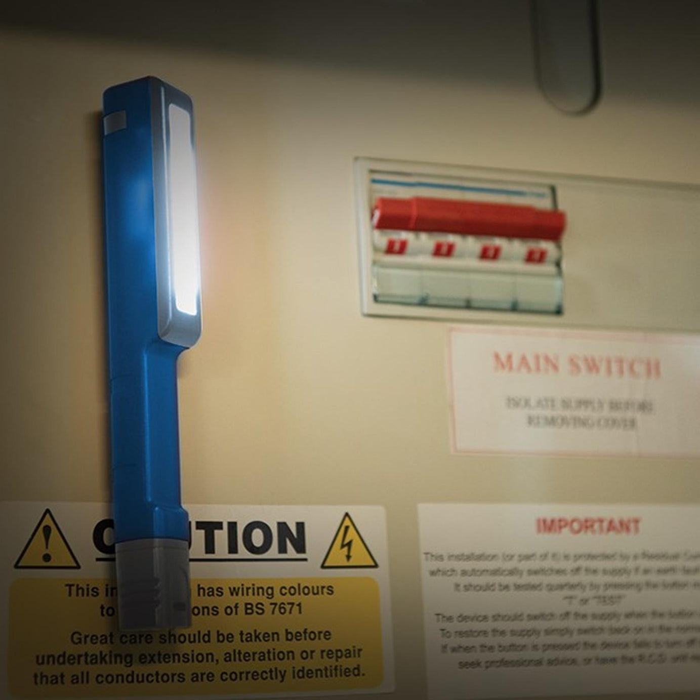 LED Pocket Light Display Box 12pc Includes Pocket/belt Clip Use for Home Or Car