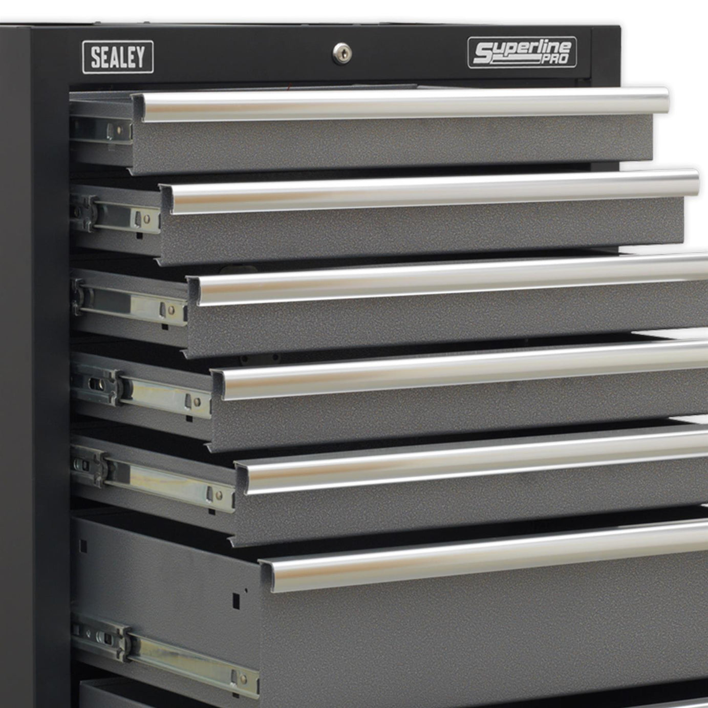Sealey Modular 7 Drawer Cabinet  Aluminium drawer pulls. 680mm