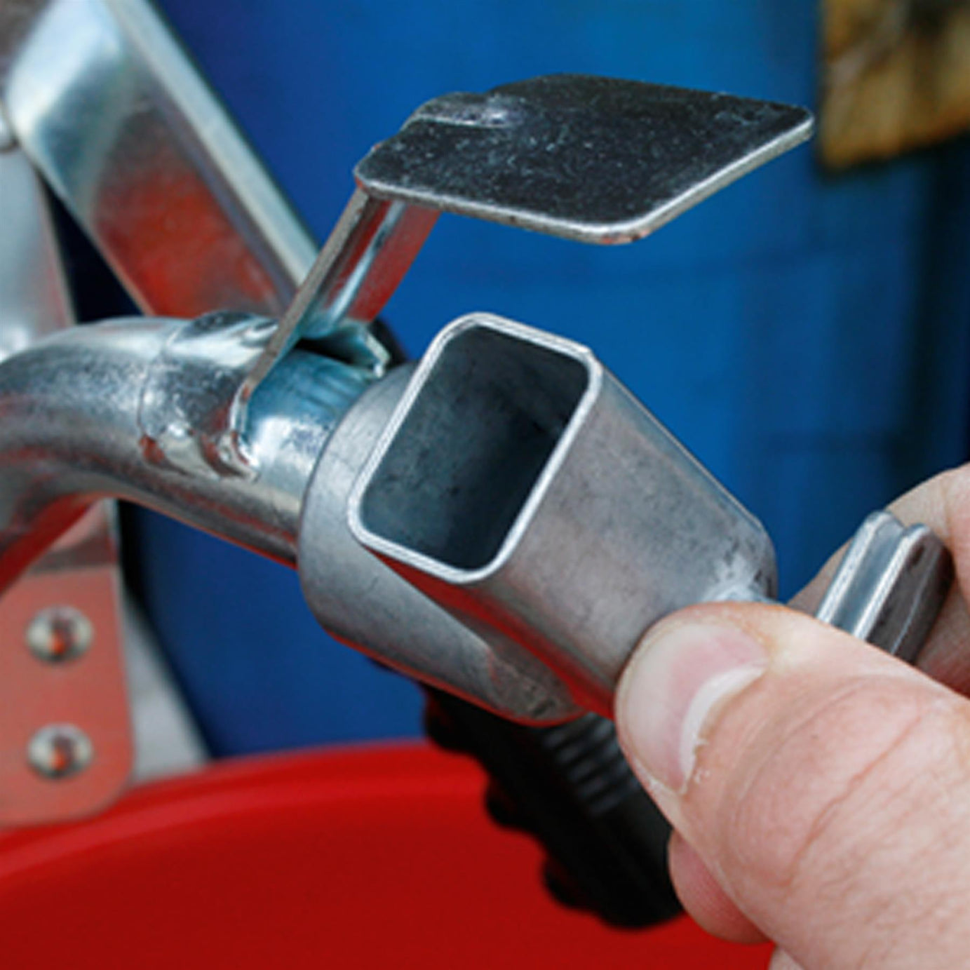 Sealey Heavy-Duty Lever Pump with Swivel Handle