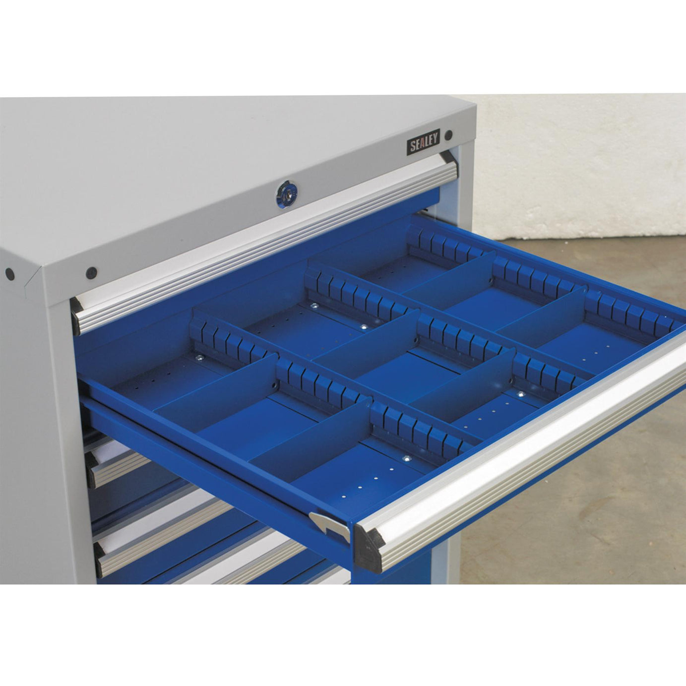 Sealey Cabinet Industrial 6 Drawer with load bearing of up to 100kg