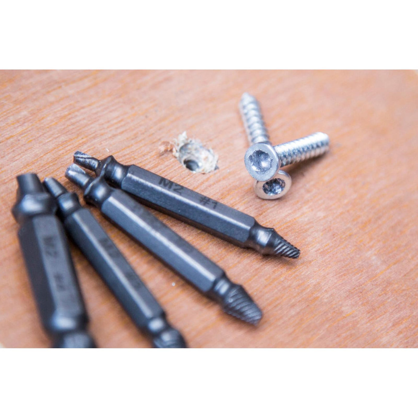 BlueSpot 4 Pce Screw Extractor Removing Damaged Screws Bolts 3-12mm M2 Steel New