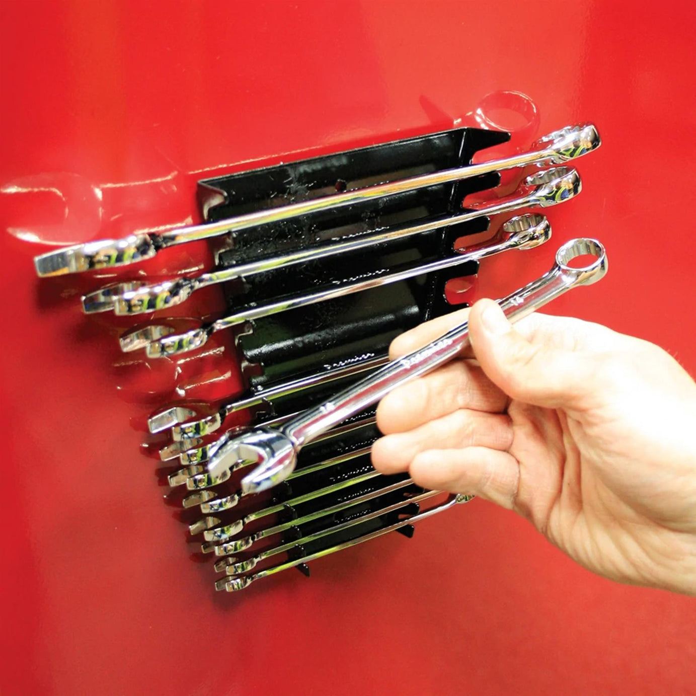 Spanner Rack Magnetic Capacity 12 Spanners Sealey