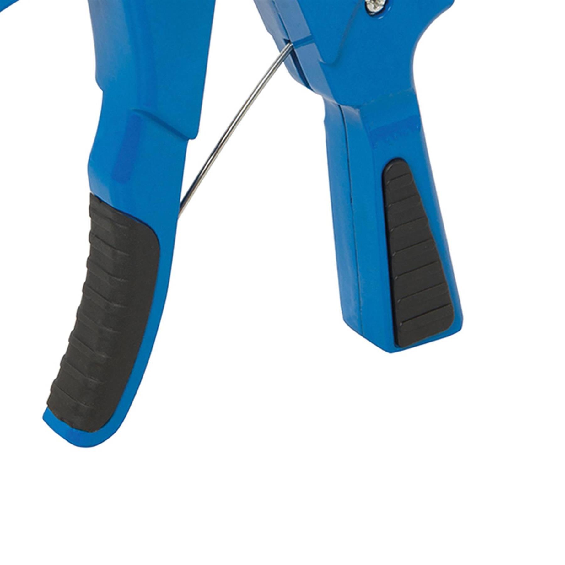 Quick Action Plastic Pipe Cutter 42mm Hardened And Tempered Steel Blade