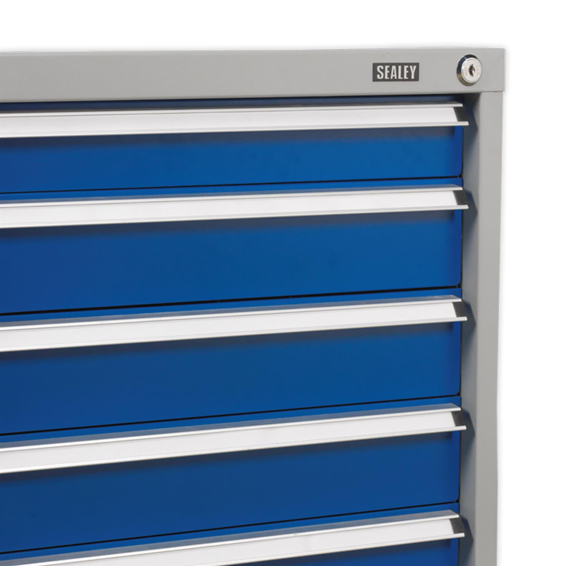 Sealey Mobile Industrial Cabinet 5 Drawer with a load bearing of up to 40kg.