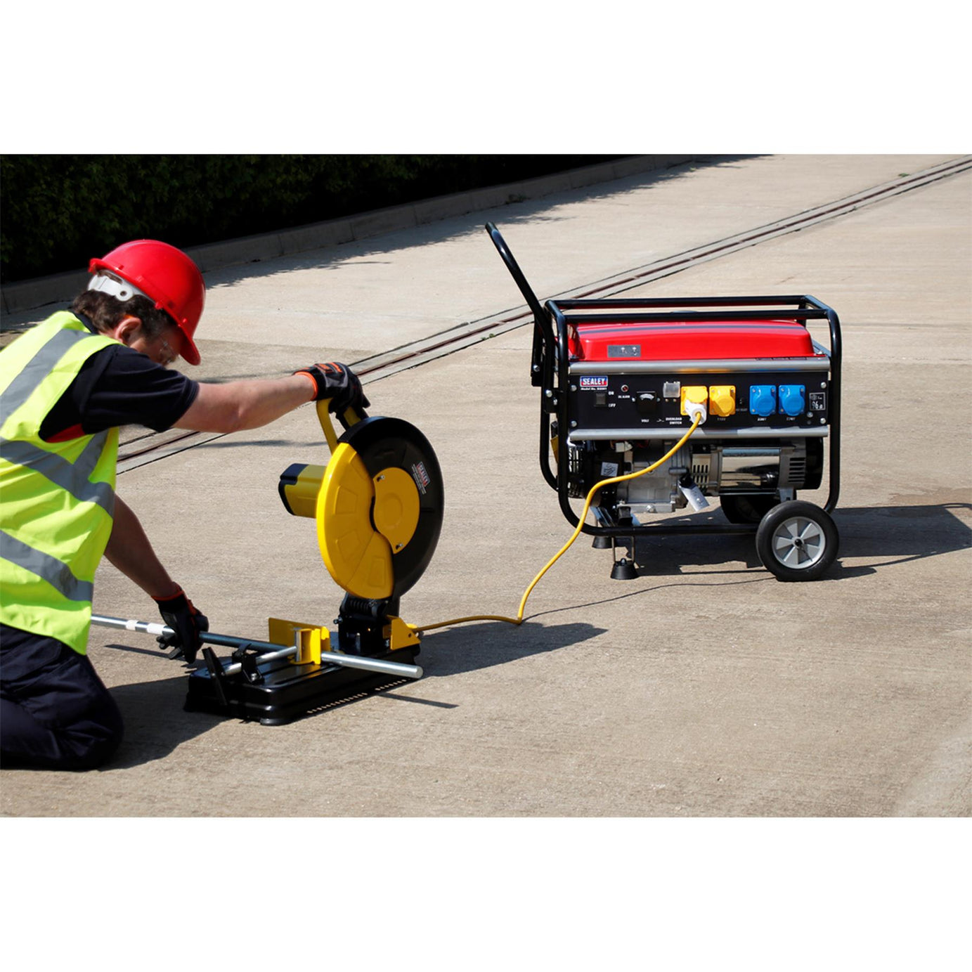 Sealey Generator 5500W 110/230V 13hp  Two Wheels And a large handle,