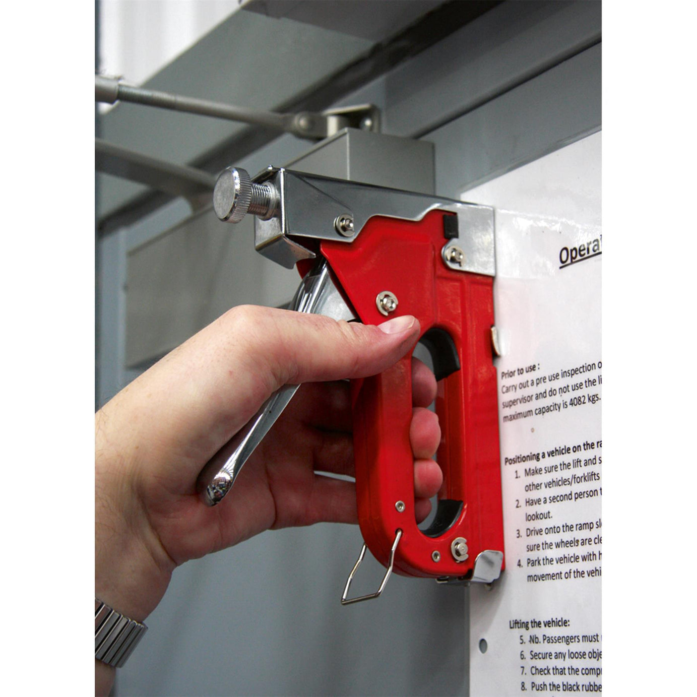 Sealey Staple & Brad Nail Gun Heavy-Duty 4-14mm