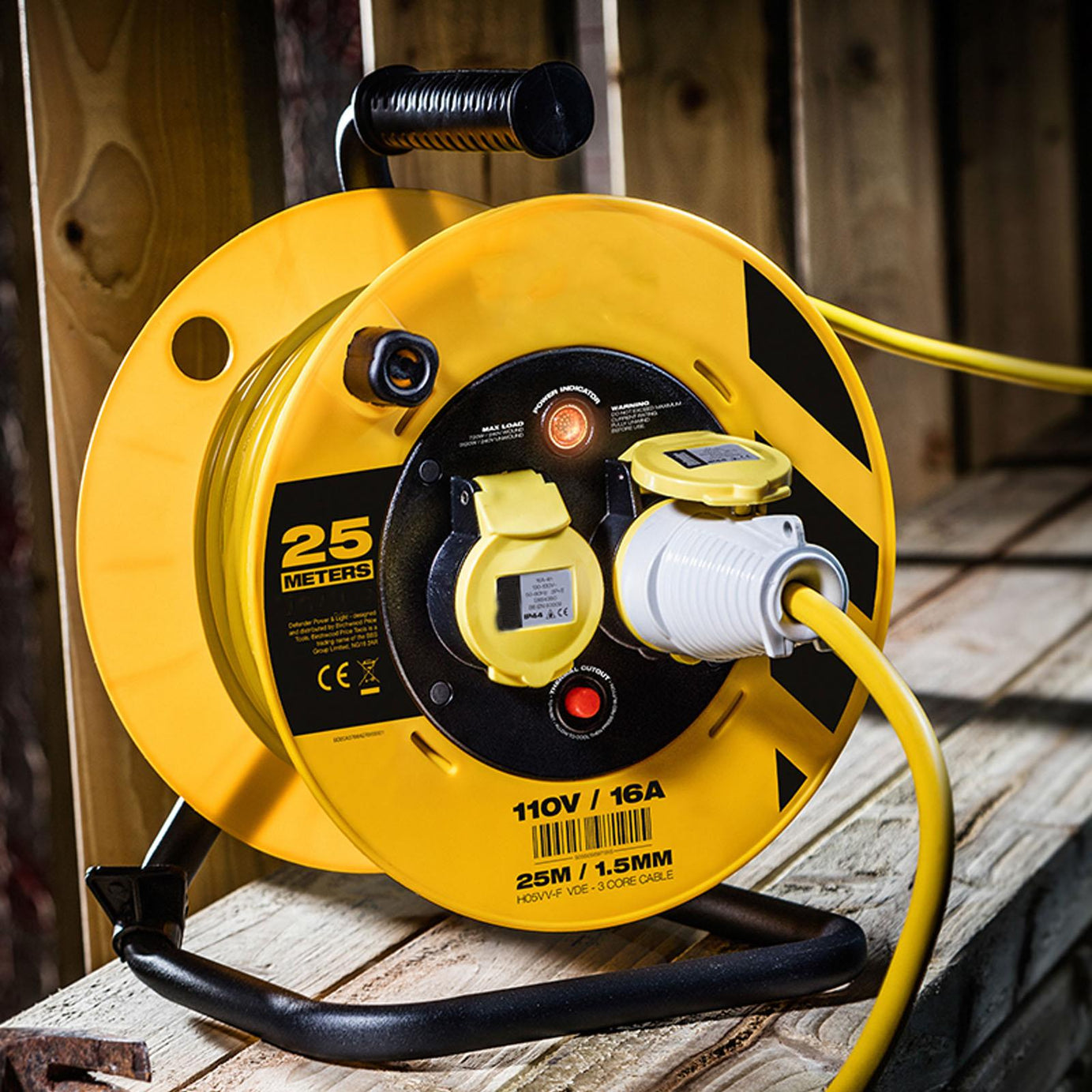 110V 16A Industrial Cable Reel 25m 2 Way Lightweight Strong Steel 3-Core Cable