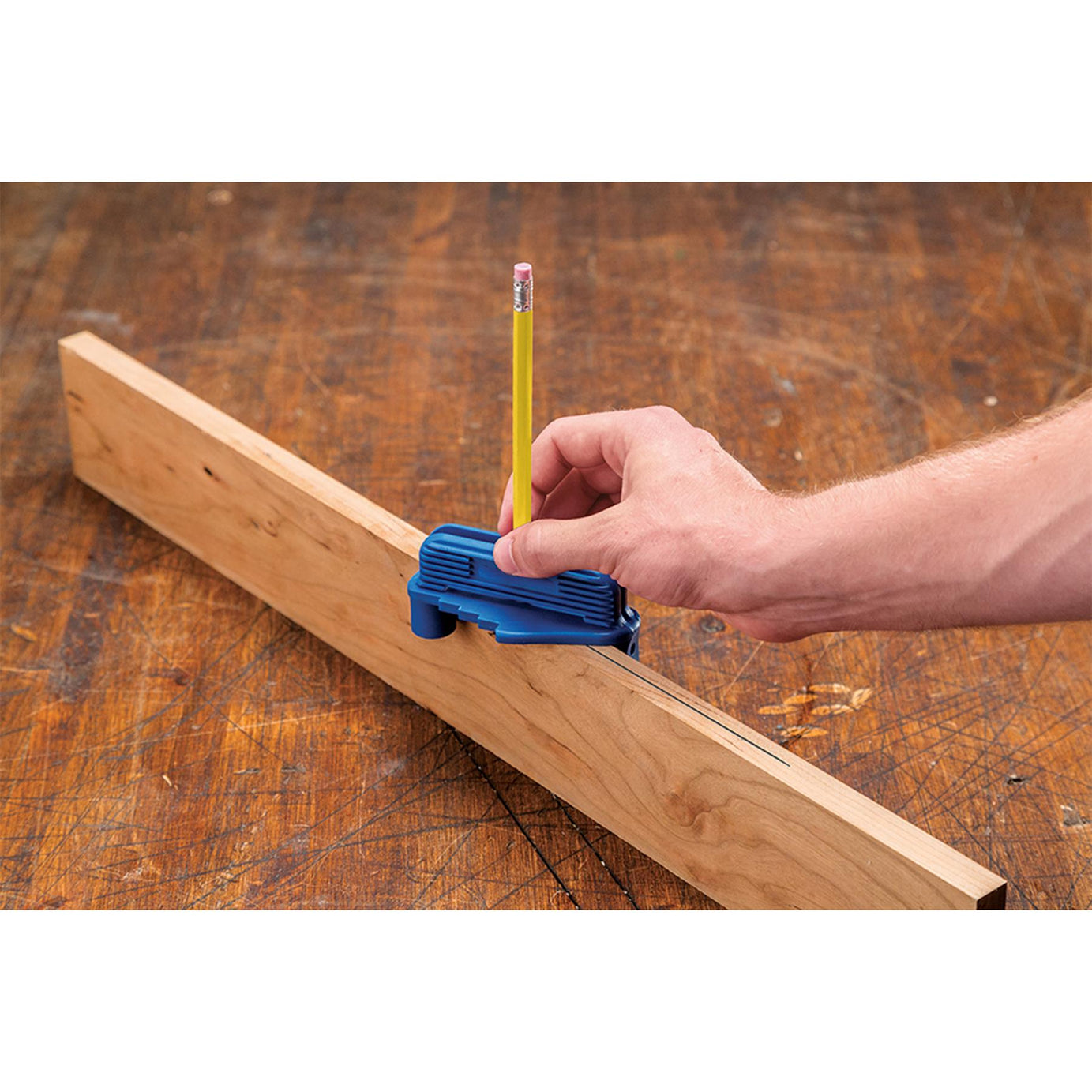 Centre Offset Magnetic Pencil Marking Tool Carpenters Wood Mark Maker