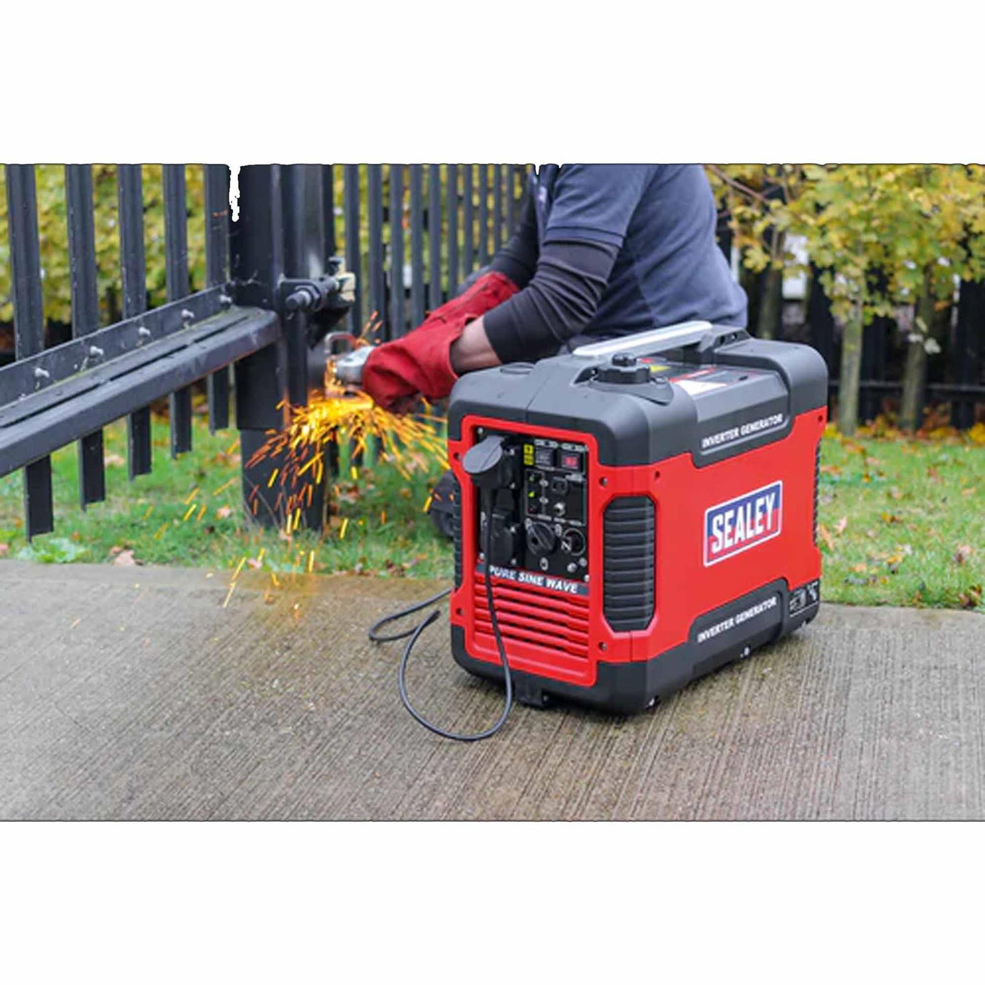 Sealey Inverter Generator 2000W 230V 4-Stroke Engine