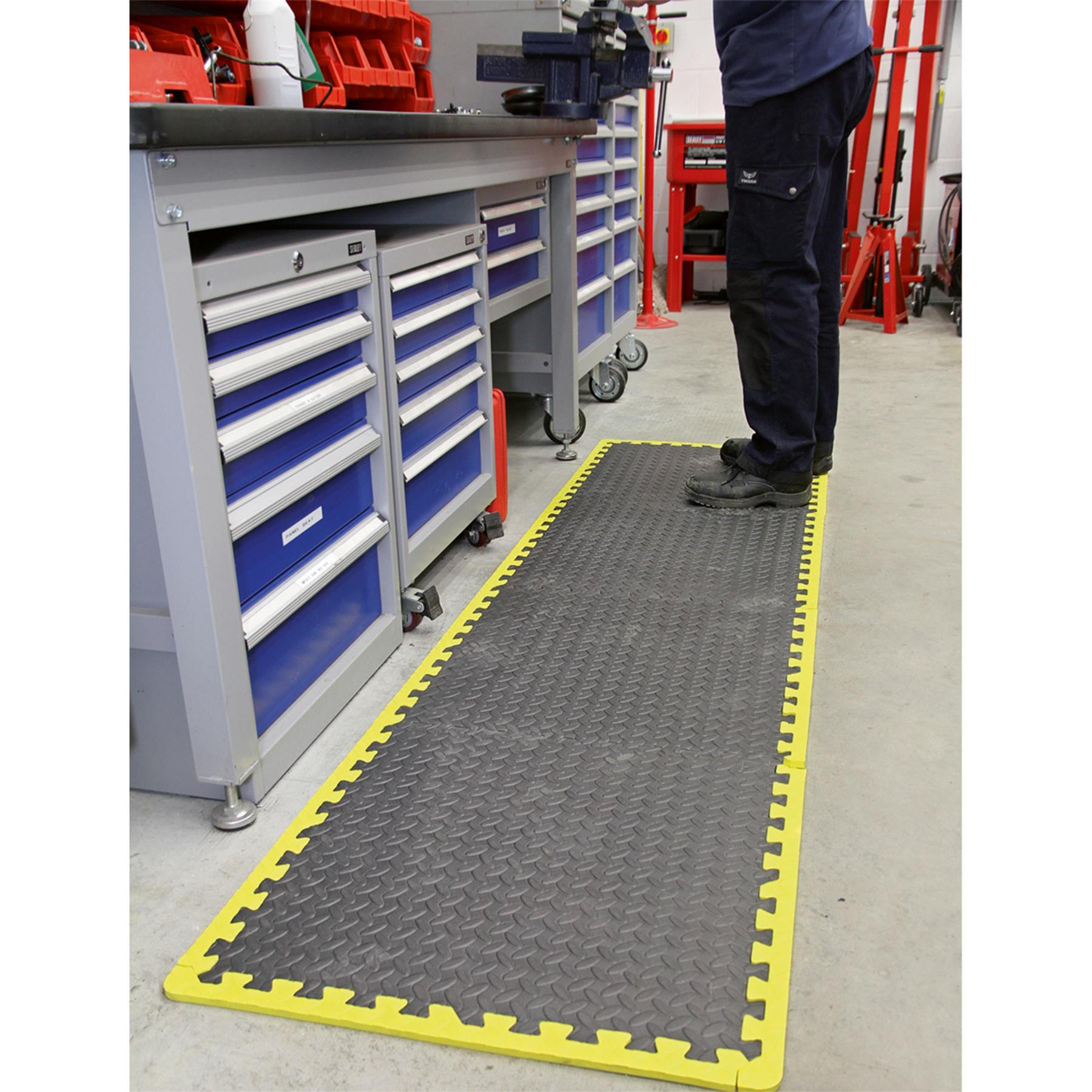 Sealey Interlocking Workshop Mat Set 1240x1825mm with Hi-Vis Edges
