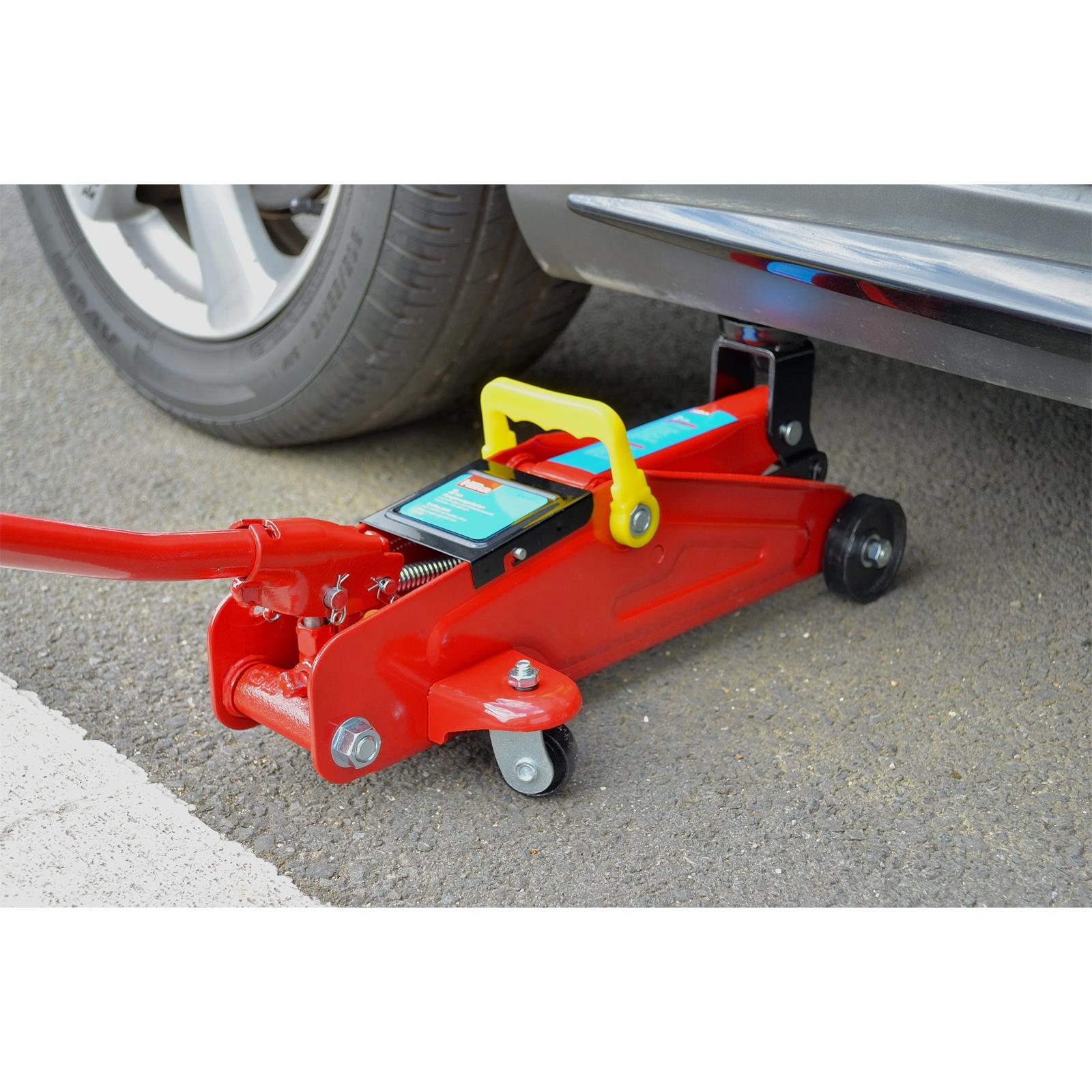 Convenient 2 Tonne Trolley Jack Kit 