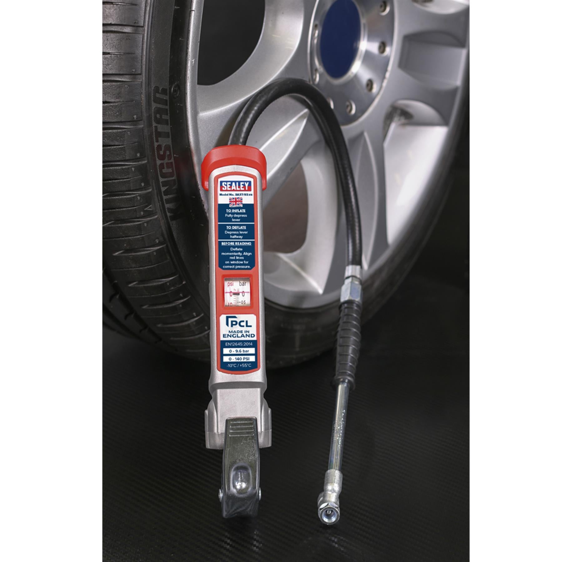 Sealey Professional Tyre Inflator with Twin Push-On Connector